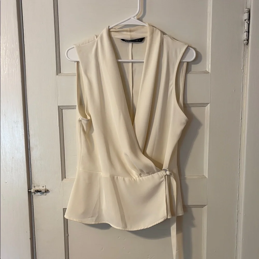 🧡 Zara Sleeveless Wrap Top - Picture 3 of 6